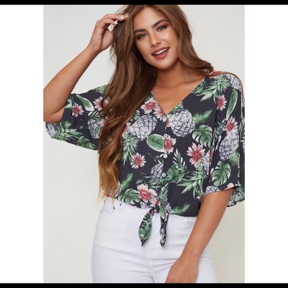 Pineapple print button down top - Picture 3 of 4